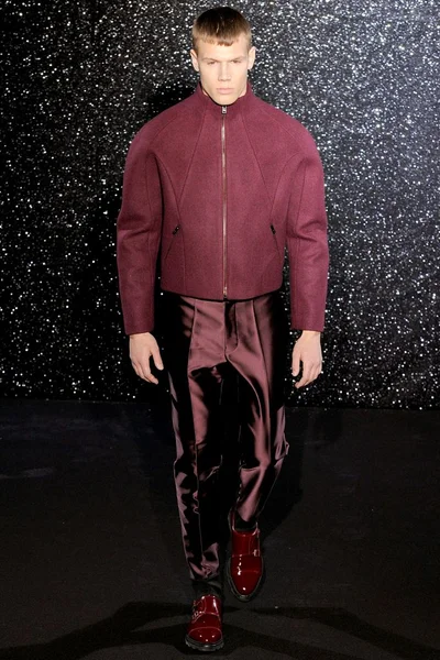 Look 13